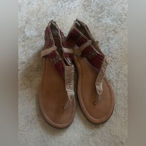 Minnetonka Women’s Brown Beaded T-Strap Sandals